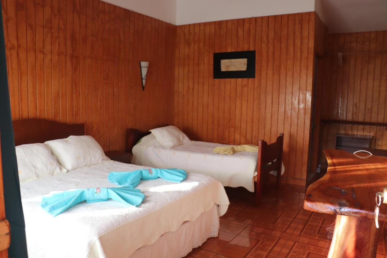 Hostal Avareipua Hanga Roa Exterior foto