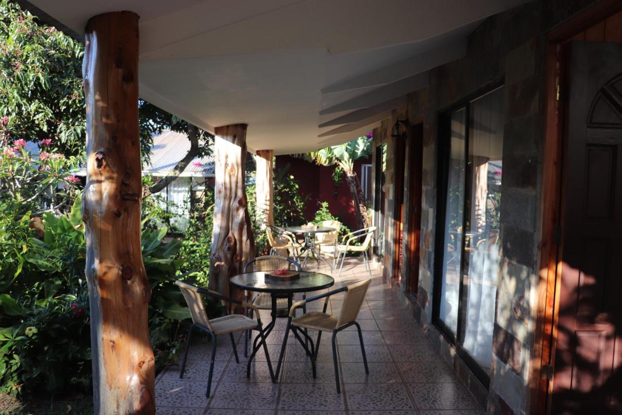 Hostal Avareipua Hanga Roa Exterior foto