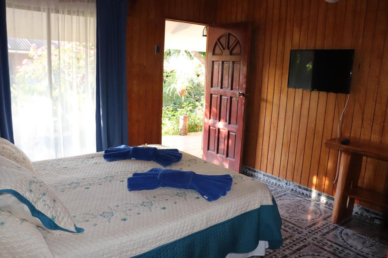 Hostal Avareipua Hanga Roa Exterior foto