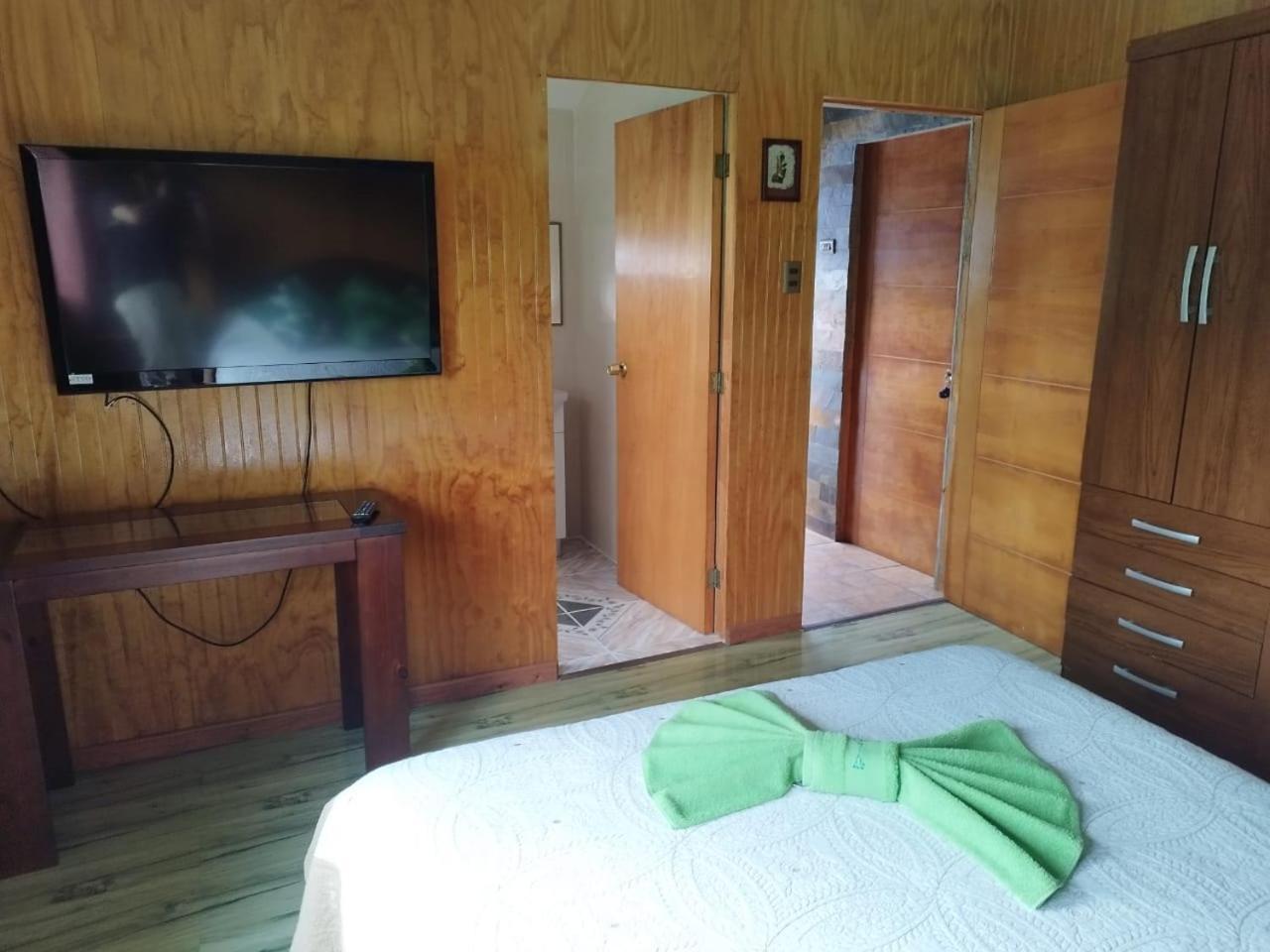 Hostal Avareipua Hanga Roa Exterior foto