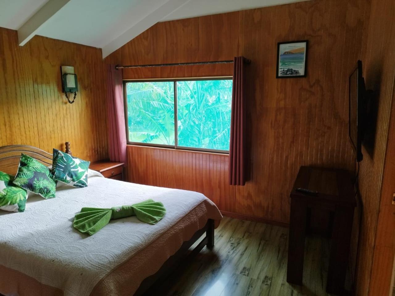 Hostal Avareipua Hanga Roa Exterior foto